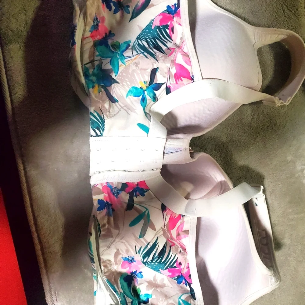 Bra - Picture 2 of 3